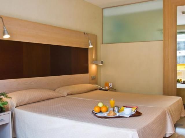 & Dynastic Hotel 4*