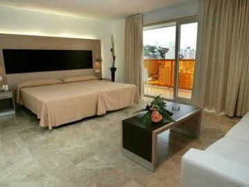 & Dynastic Hotel Benidorm
